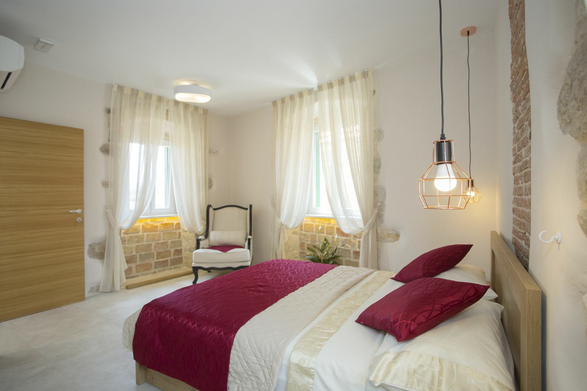 Situs Residence Split Exterior foto