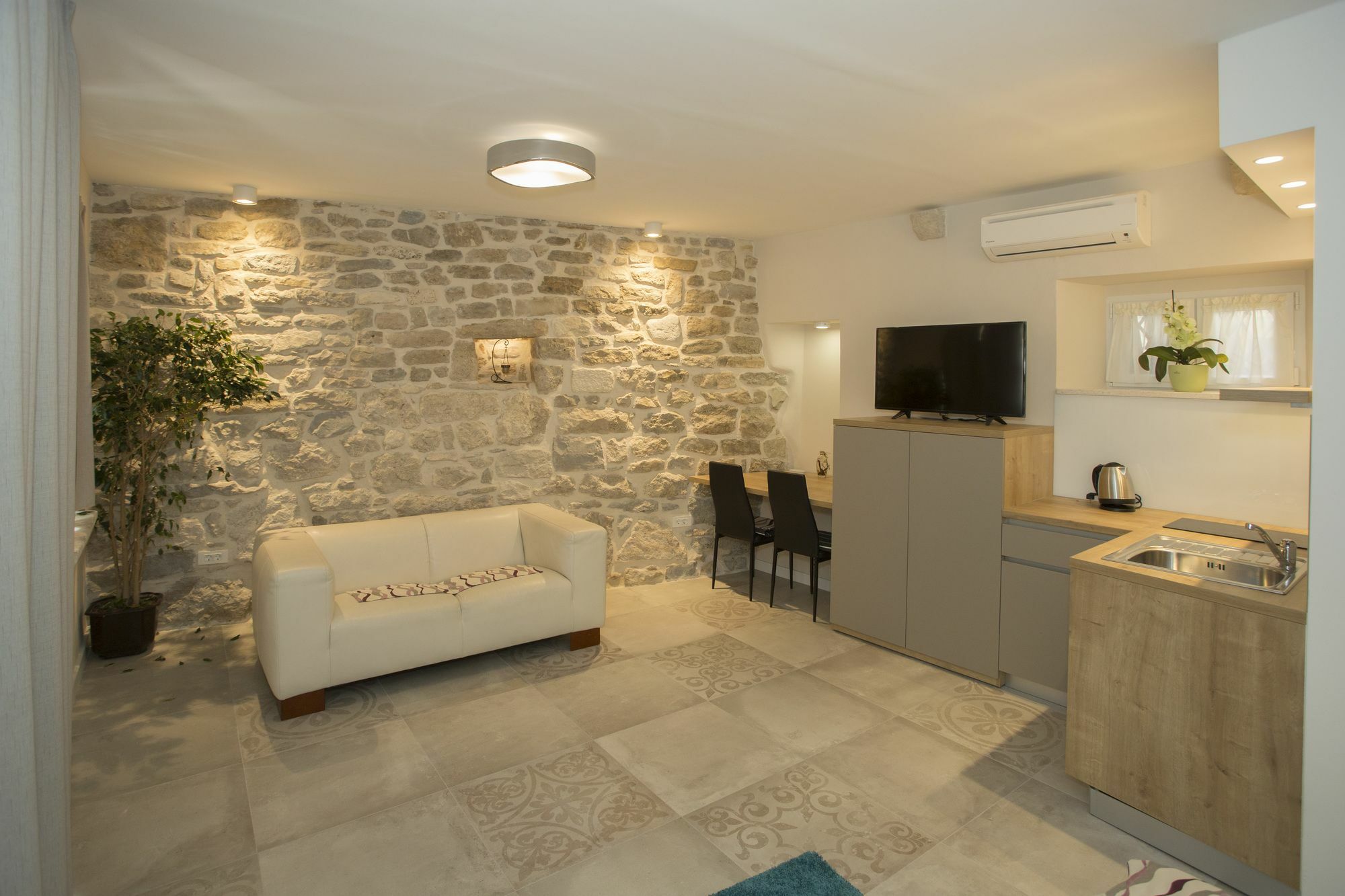 Situs Residence Split Exterior foto